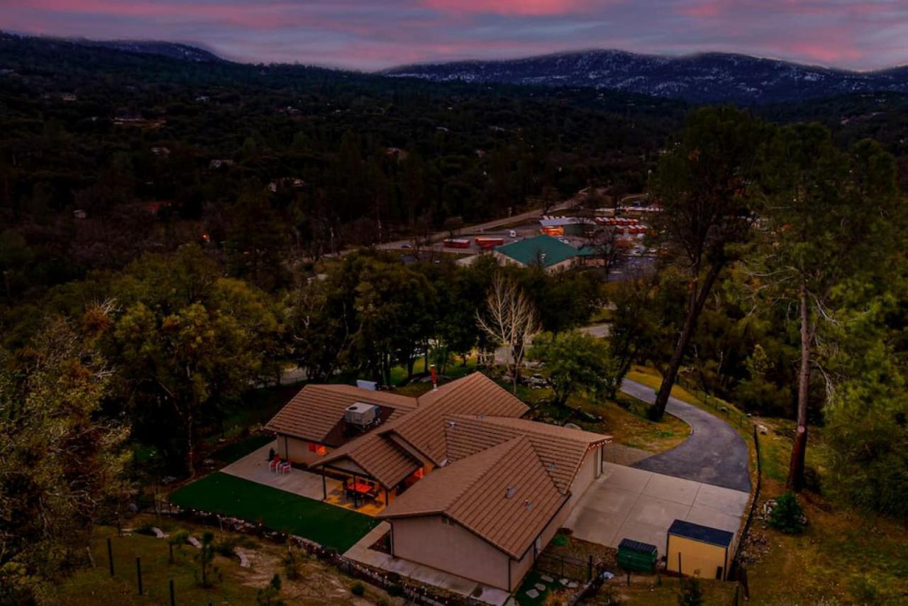 Mystic Mountain Villa, 14 Miles From Yosemite Oakhurst Ngoại thất bức ảnh